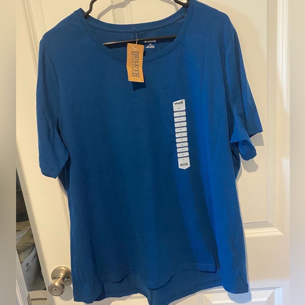 Duluth Trading women’s t shirt, size 1X, NWT, blue